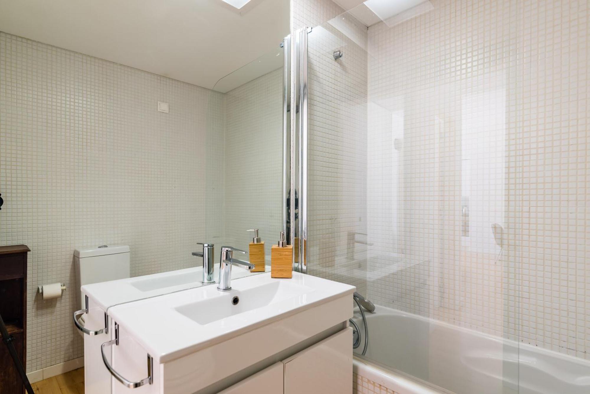 Go Native Lisbon - Principe Real Apartamento